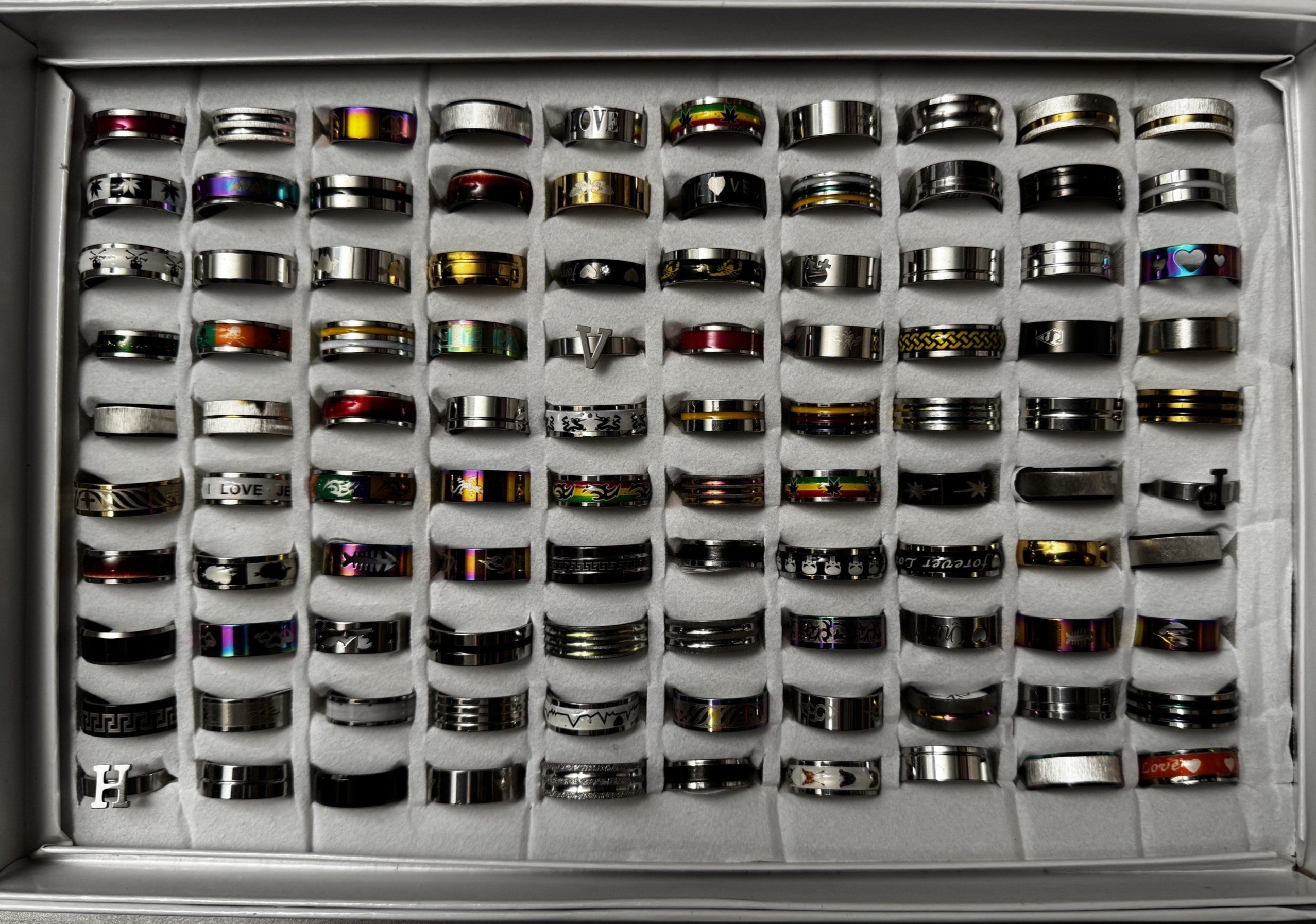 Wholesale Ring Lot - 200 pieces - Display Box